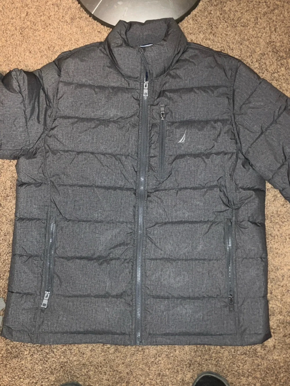 Nautica nwot Puffer jacket , men’s size large , gray